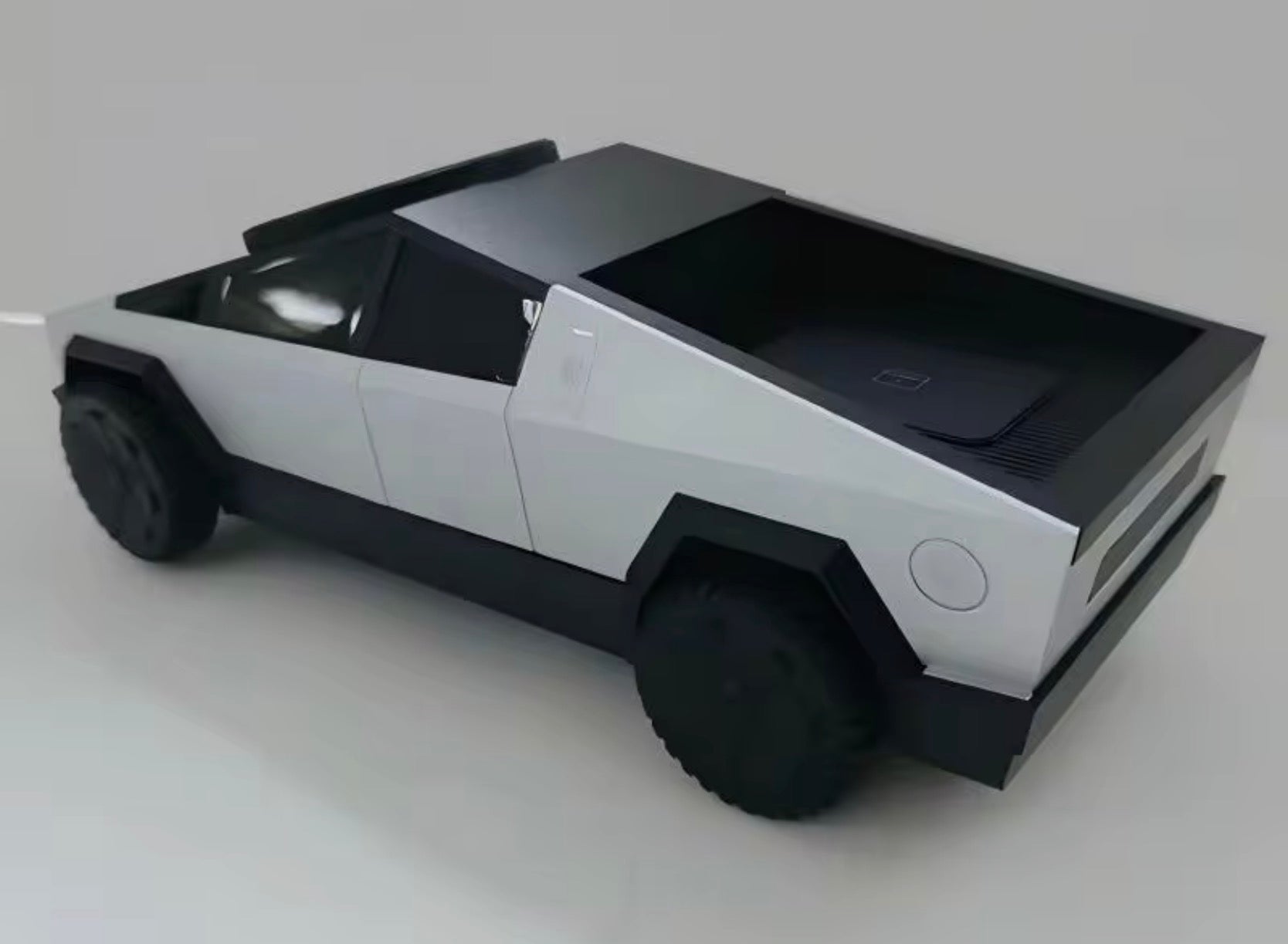 OG 3-in-1 Cybertruck Wireless Charging Dock